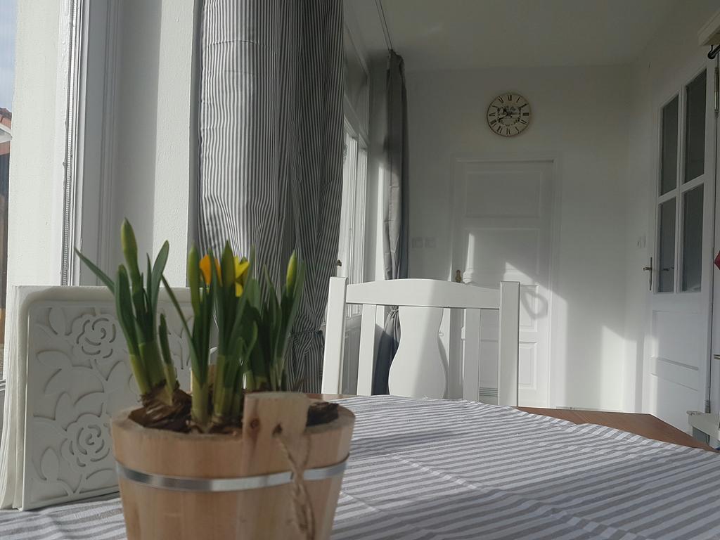 Zsigmond Vendeghaz Apartment วิลานี ภายนอก รูปภาพ