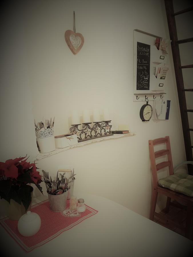 Zsigmond Vendeghaz Apartment วิลานี ภายนอก รูปภาพ